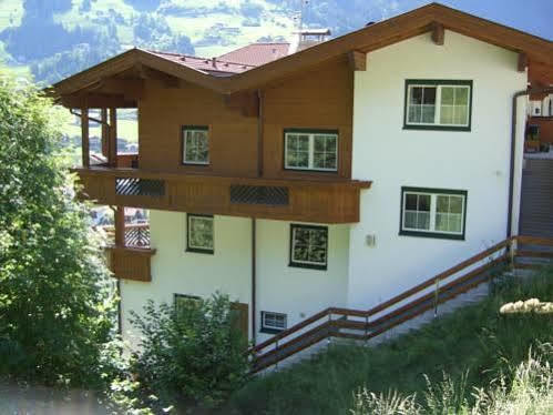 Ferienwohnung Sonnentraum Hainzenberg Ngoại thất bức ảnh